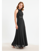 16 / Black